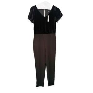 NEW White House Black Market Velvet bodice Flutter Sleeve Crepe jumpsuit. Sz‎ 6